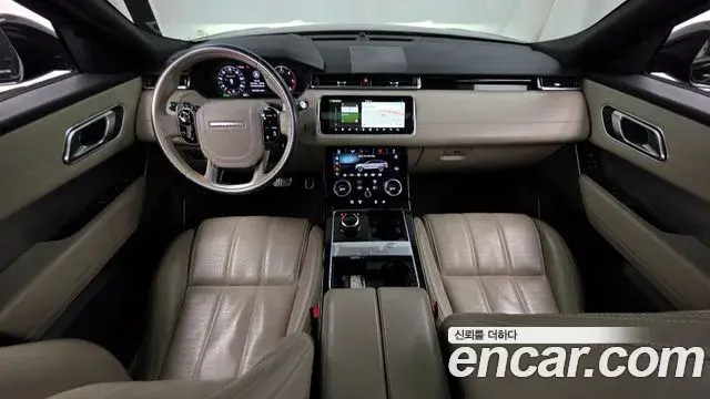 Land Rover Range Rover Velar 2018 — ფოტო 19/33