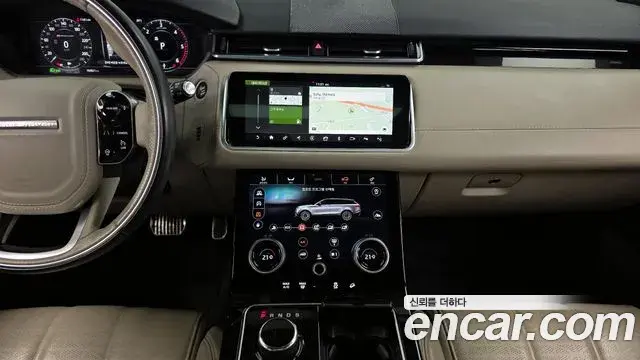 Land Rover Range Rover Velar 2018 — ფოტო 15/33