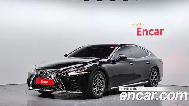Lexus LS500 2018 — Şəkil 13/20