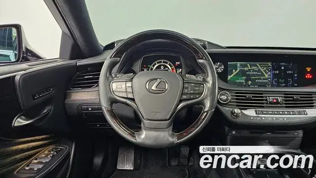 Lexus LS500 2018 — Şəkil 19/20