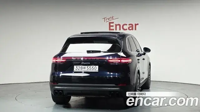 Porsche Cayenne 2021 — Şəkil 9/32