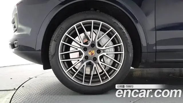 Porsche Cayenne 2021 — Şəkil 32/32