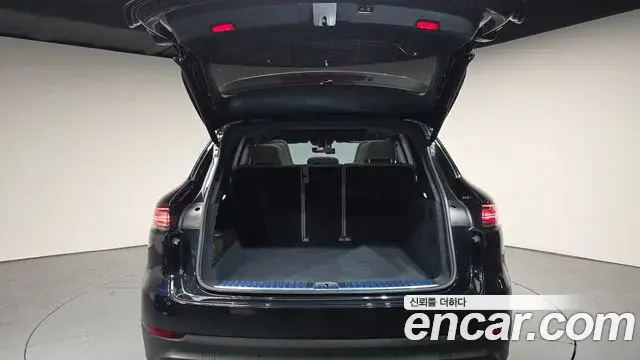 Porsche Cayenne 2021 — Şəkil 11/32