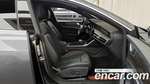 Audi A7 2021 — ფოტო 1/20