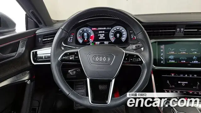 Audi A7 2021 — ფოტო 14/20