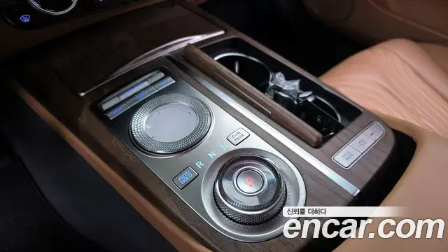 Genesis G80 2022 — ფოტო 11/31