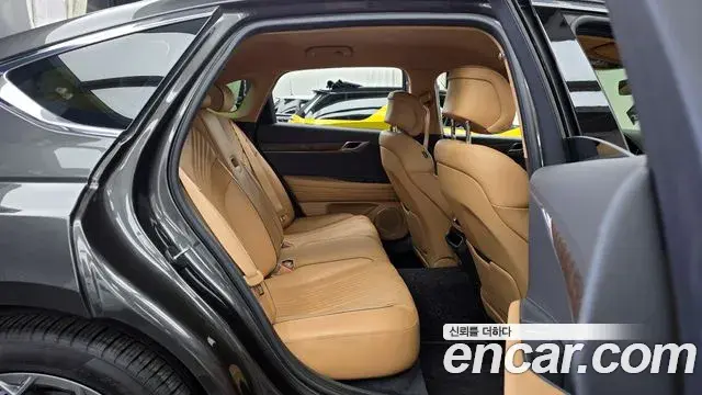 Genesis G80 2022 — ფოტო 17/31