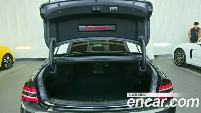 Genesis G80 2022 — ფოტო 15/31