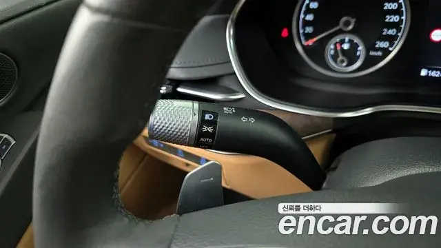 Genesis G80 2022 — ფოტო 8/31