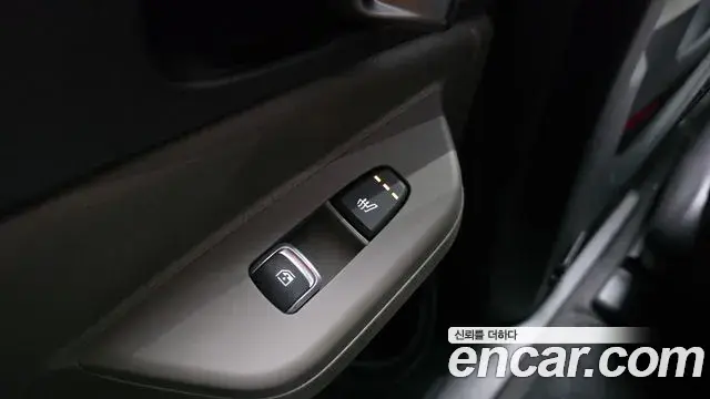 Kia Carnival 2023 — Фото 19/20