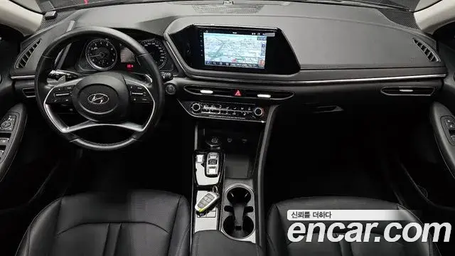 Hyundai Sonata Hybrid 2020 — Photo 5/32