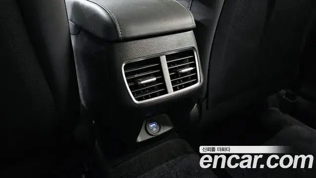 Hyundai Sonata Hybrid 2020 — Photo 32/32