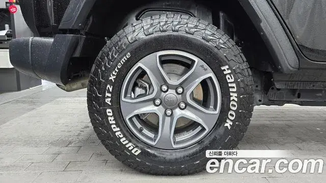 Jeep Wrangler 2019 — Şəkil 13/20