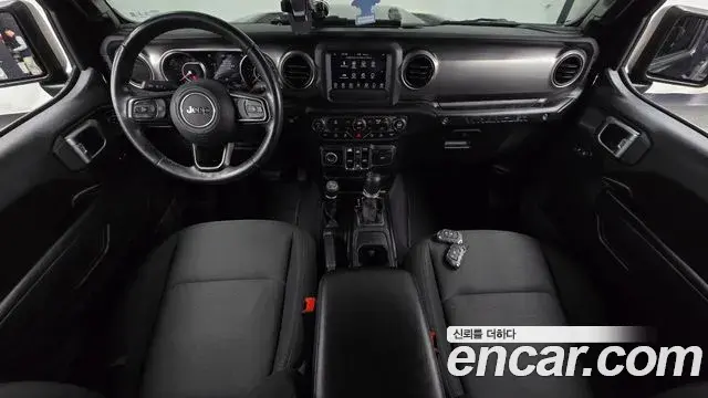 Jeep Wrangler 2019 — Şəkil 14/20