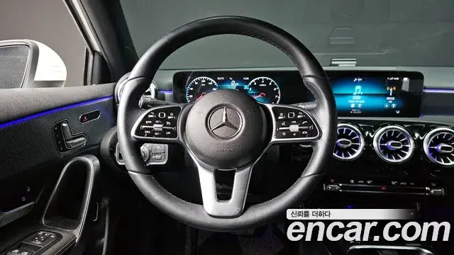 Mercedes-Benz A-Class 2021 — Photo 7/20