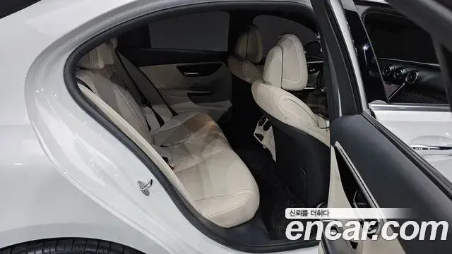 Mercedes-Benz C-Class 2023 — ფოტო 2/30