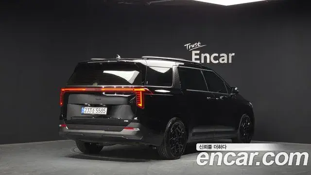 Kia Carnival 2025 — Şəkil 4/36