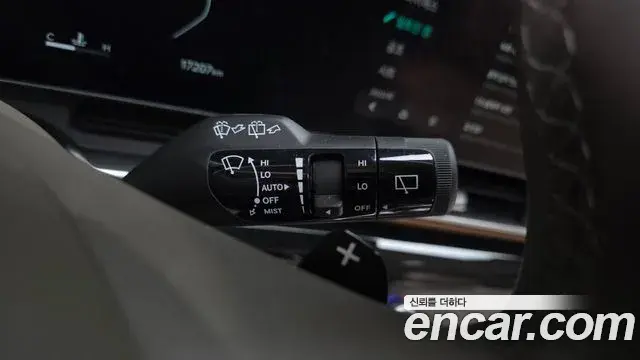 Kia Carnival 2025 — Şəkil 2/36