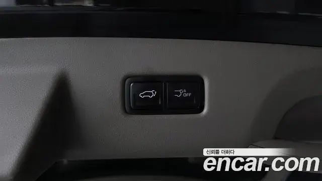 Kia Carnival 2025 — Şəkil 24/36