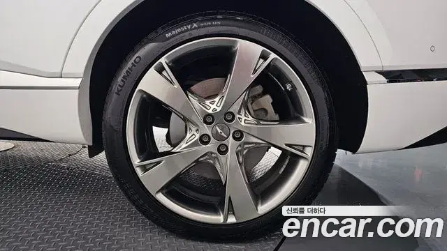 Genesis GV80 2022 — Photo 8/45