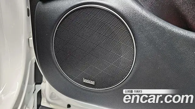 Genesis GV70 2021 — Şəkil 18/30