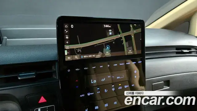 Hyundai Staria 2023 — ფოტო 7/20