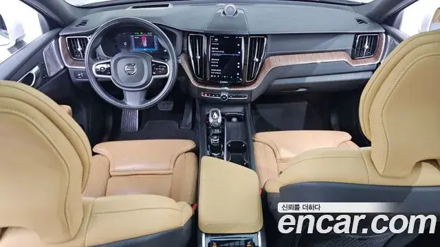 Volvo XC60 2022 — Şəkil 6/20