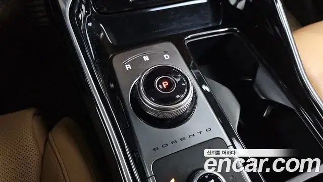 Kia Sorento 2021 — Фото 9/20