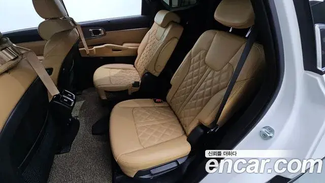 Kia Sorento 2021 — Фото 19/20