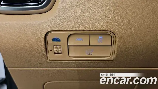 Kia Sorento 2021 — ფოტო 10/38