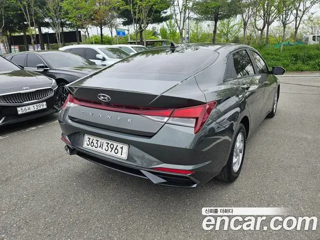 Hyundai The New Avante Hybrid 2021 — Şəkil 8/20