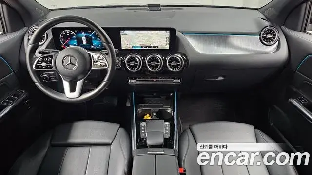Mercedes-Benz GLA-Class 2021 — Фото 7/20