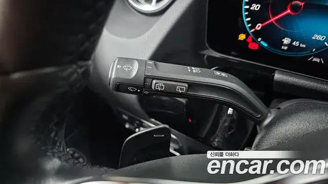 Mercedes-Benz GLA-Class 2021 — Photo 1/30