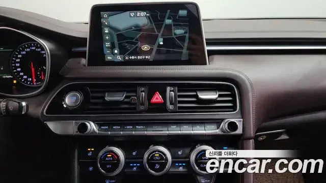 Genesis G70 2019 — Şəkil 16/35