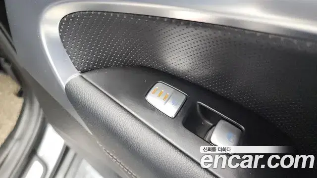 Genesis G70 2019 — Şəkil 29/35