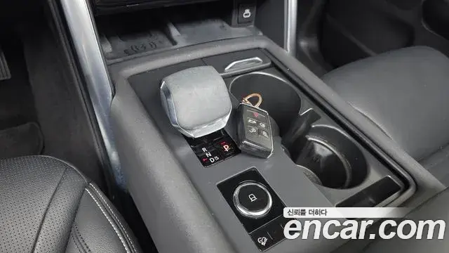 Land Rover Discovery 5 2021 — Şəkil 18/20