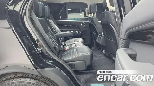 Land Rover Discovery 5 2021 — Şəkil 12/20