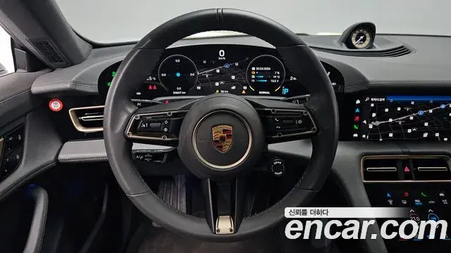 Porsche Taycan 2021 — Photo 30/34