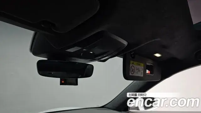 Porsche Taycan 2021 — Photo 22/34