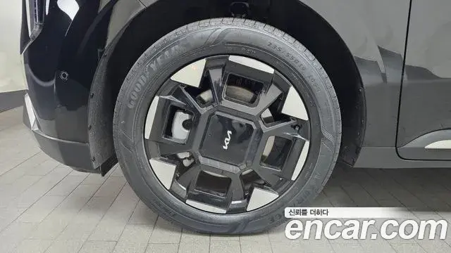Kia Carnival 2025 — ფოტო 19/31