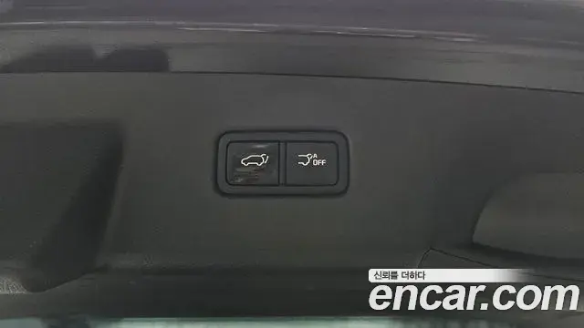 Kia Carnival 2025 — ფოტო 27/31