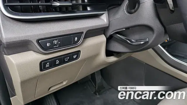 Kia Carnival 2025 — ფოტო 28/31