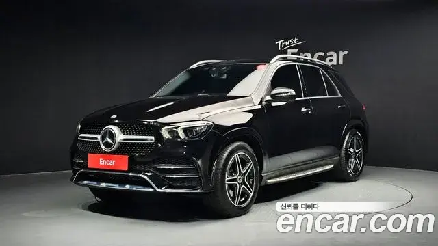 Mercedes-Benz GLE-Class 2019 — Şəkil 27/31