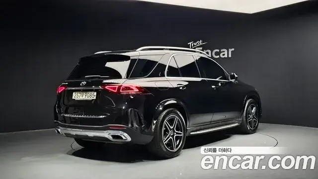 Mercedes-Benz GLE-Class 2019 — Şəkil 30/31