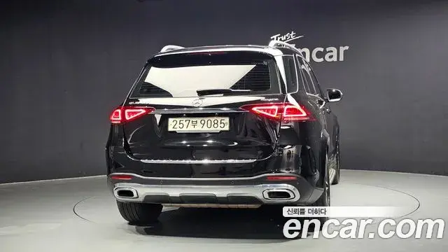 Mercedes-Benz GLE-Class 2019 — Şəkil 2/31