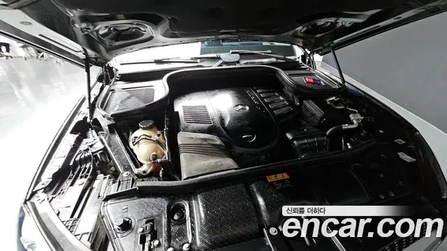 Mercedes-Benz GLE-Class 2019 — Şəkil 11/31
