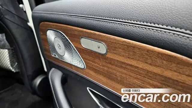 Mercedes-Benz GLE-Class 2019 — Şəkil 5/31