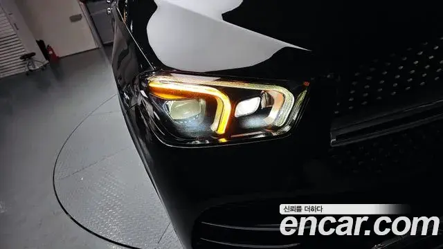 Mercedes-Benz GLE-Class 2019 — Şəkil 24/31