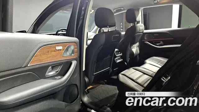 Mercedes-Benz GLE-Class 2019 — Şəkil 29/31