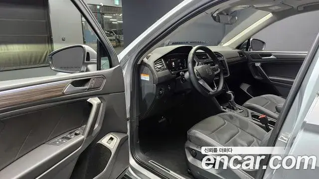 Volkswagen Tiguan Allspace 2022 — Şəkil 16/40